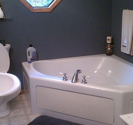 Jacuzzi in master bath