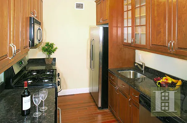 Rented by Halstead Real Estate | media 5