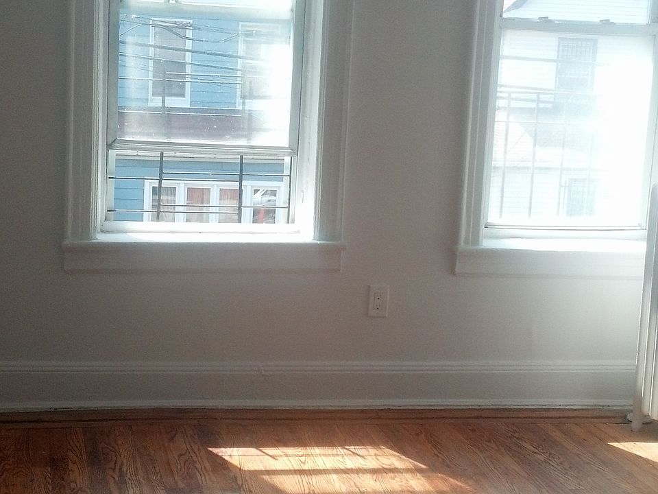 2nd image of 3534 95th St APT 2D