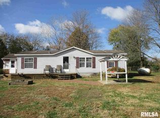 6853 Park Street Rd, Benton, IL 62812