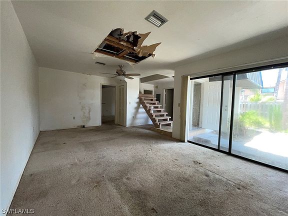 3rd image of 11684 Pointe Circle Dr