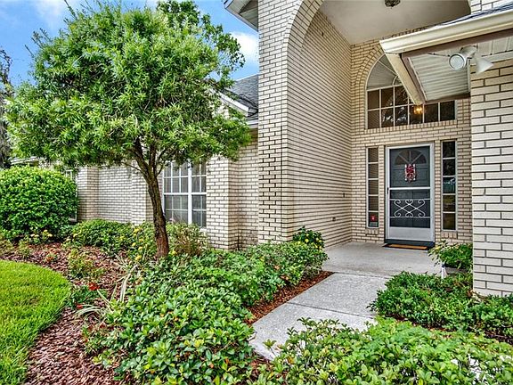 3rd image of 3906 Fairlea Cir