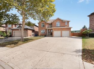 3769 Deerbrook Dr, Windsor, ON N8R 2E6
