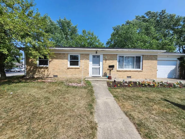 8 Blue River Dr, Columbia City, IN 46725