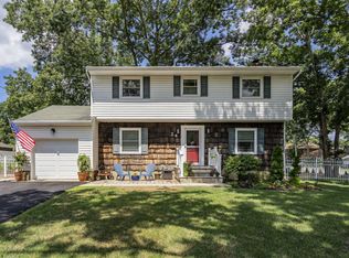 24 Jordan Dr, Toms River, NJ 08755