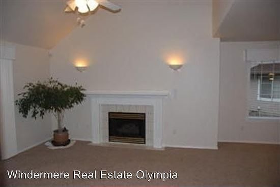 2nd image of 3541 23rd Ln NE