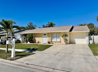 5992 Ithaca Cir W, Lake Worth, FL 33463