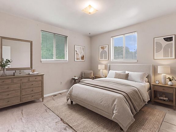4th image of 3537 Apache Dr