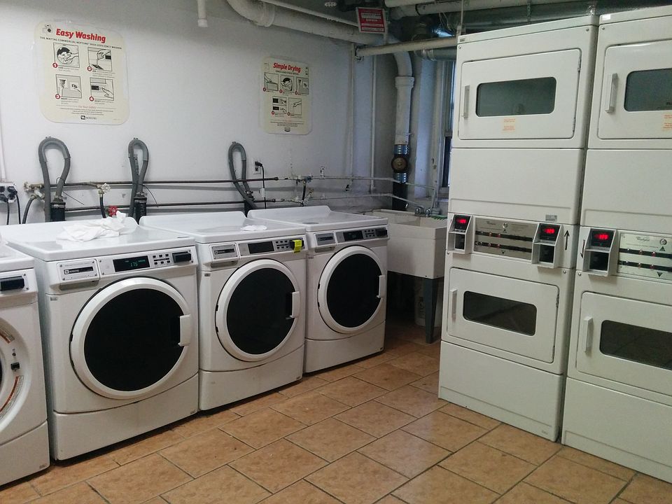 2nd image of 6255 Broadway APT 4D