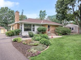 1995 Wheeler St N, Roseville, MN 55113