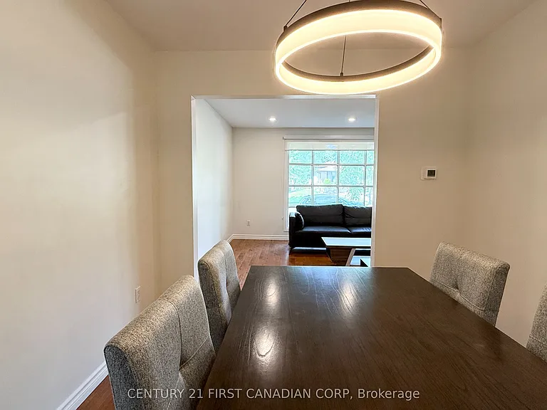 453 Castlegrove Blvd #UPPER — Photo 10