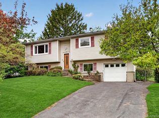 126 Rolling Meadows Road, Middletown, NY 10940
