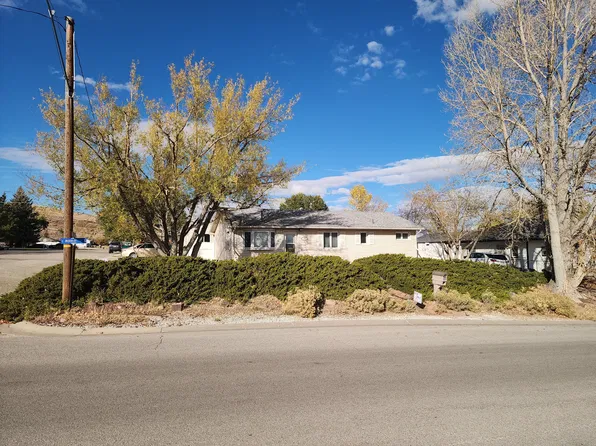 103 E Murray St, Rawlins, WY 82301