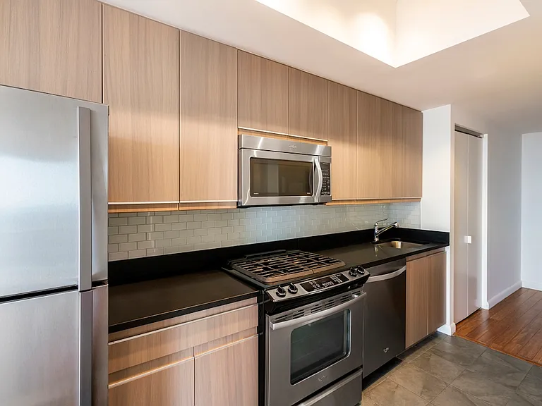 66 Rockwell Pl #29F — Photo 5