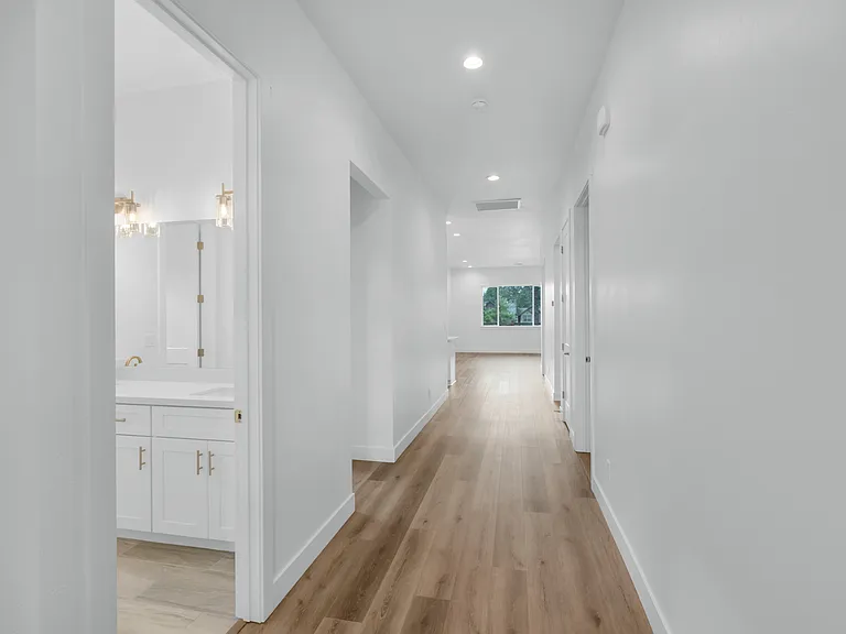2749 S Vega St — Photo 12