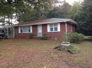 115 Dogwood Ln, Lawrenceville, GA 30046