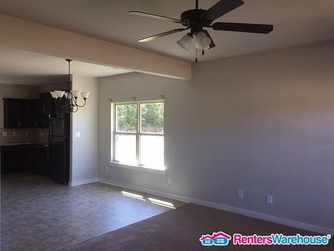 4th image of 112 Ivy Meadow Cir