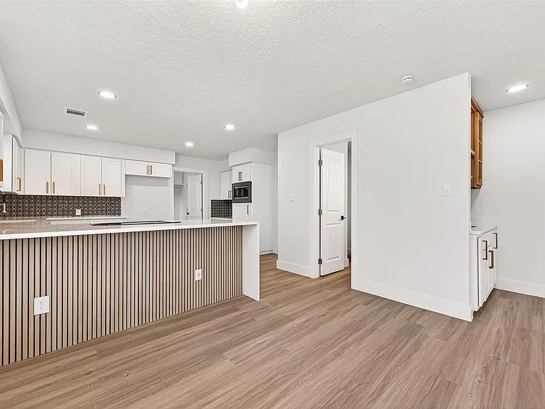 2730 Blue Glen Ln — Photo 19