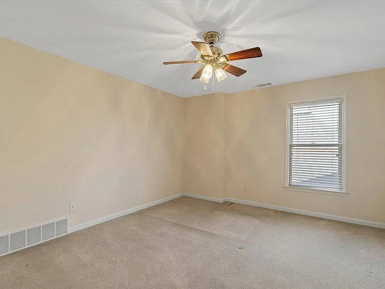 20 Pine Meadows Ln — Photo 25