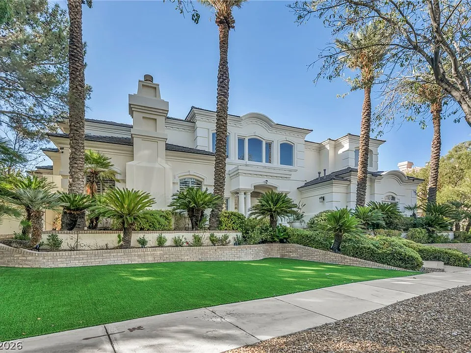 1521 Champion Hills Ln