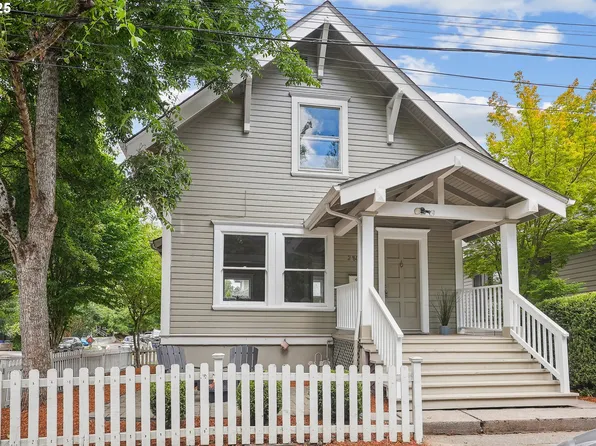 2805 SE Oak St, Portland, OR 97214