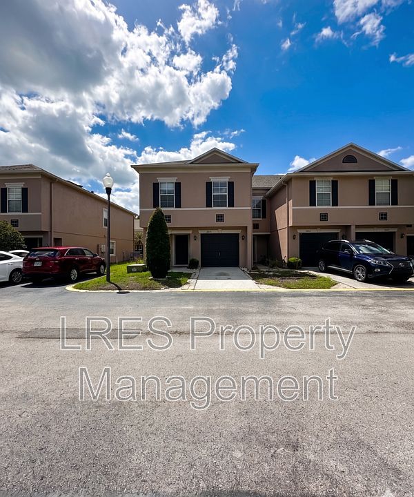1st image of 2825 Cliffe Ct