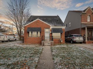 23174 Nona St, Dearborn, MI 48124