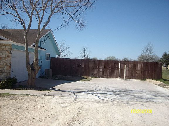 5th image of 111 Green Pasture