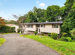 23 Howard Avenue, Valhalla, NY 10595