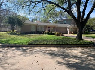 6320 Locke Ave, Fort Worth, TX 76116