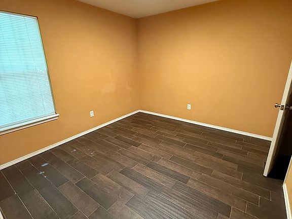 5th image of 304 Cole St #H