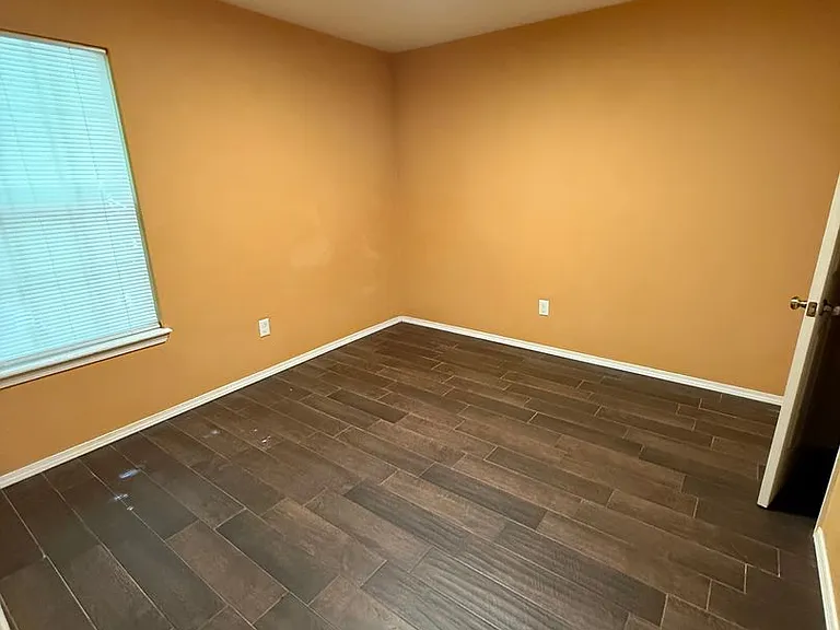 304 Cole St — Photo 12