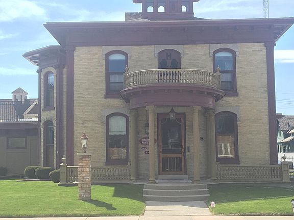 Heritage Professional Building.