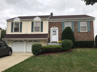 264 Longridge Dr, Bloomingdale, IL 60108