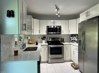 3240 SW 66th Ter, Miramar, FL 33023