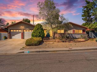9507 Lagrima De Oro Rd NE, Albuquerque, NM 87111