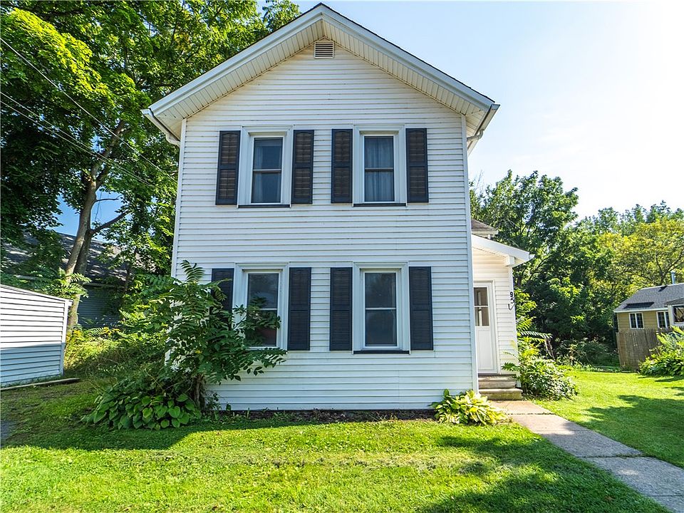 1st image of 95 Hazen St