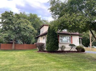 1152 Ogontz Ave, Maumee, OH 43537