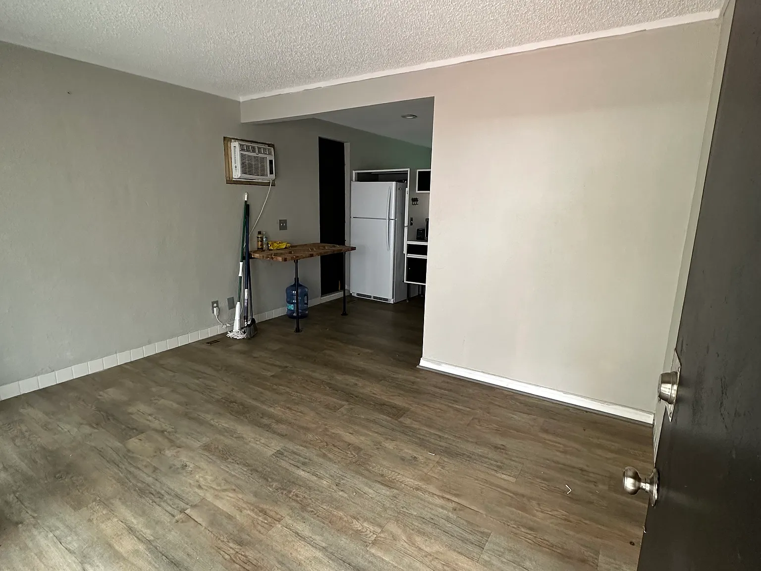 407 S Hillcrest Ave — Photo 3