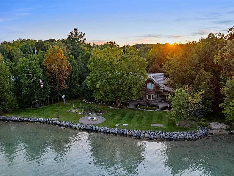 1st image of 279 N West Torch Lake Dr