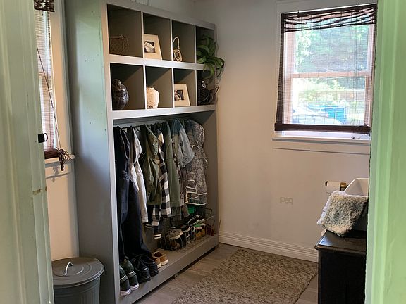 2nd image of 23 Linden Ave