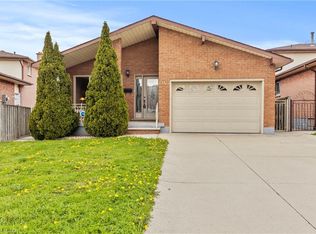 14 Indian Cres, Hamilton, ON L8V 4V6