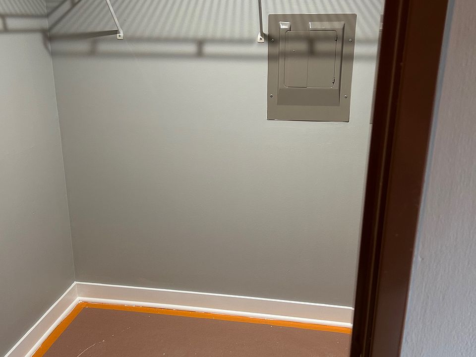 Master Bedroom Walk In Closet