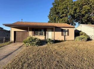 701 E Holman Ct, Midwest City, OK 73110