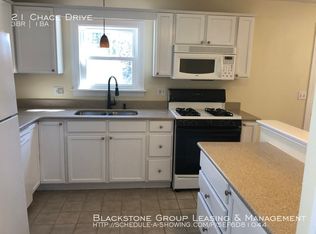 21 Chace Dr, Providence, RI 02906