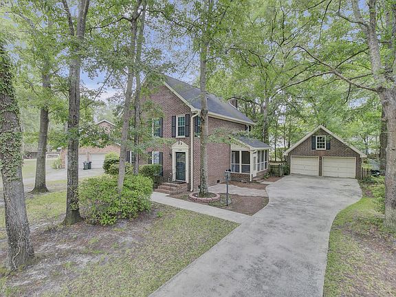 2nd image of 110 Towhee Dr