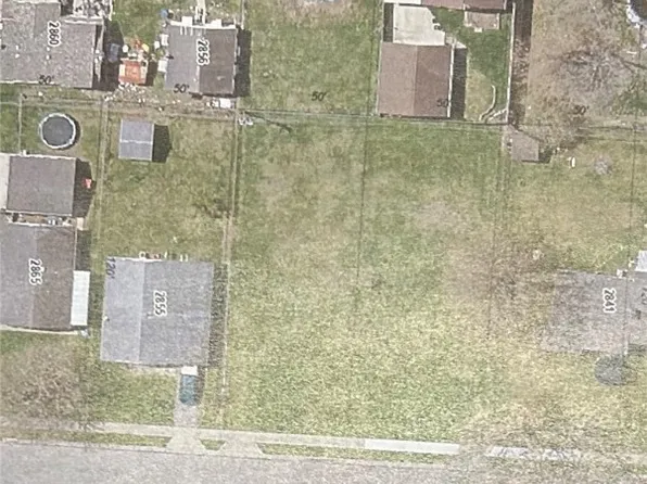 2853 Gladstone St, Dayton, OH 45439
