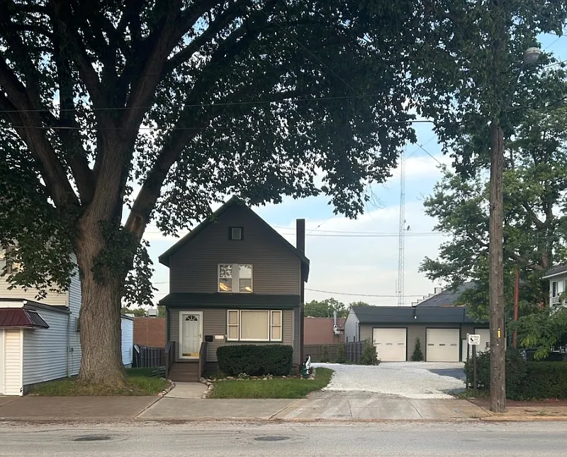 3 bed, 1600 sqft, $1,850 — Photo 3