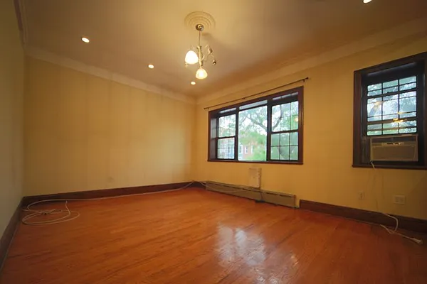 Rented by Metropolitan Realty | media 16