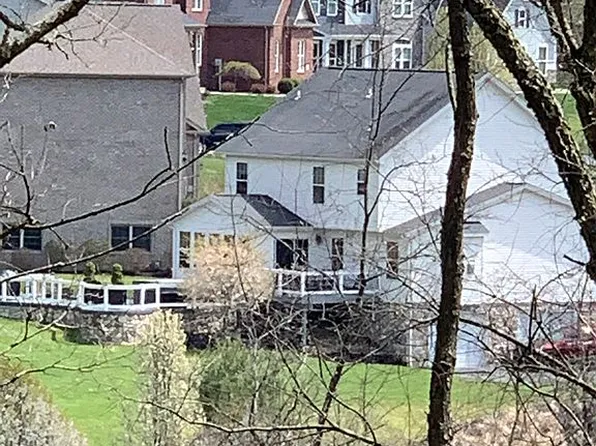 123 Julia Rd, Sarver, PA 16055